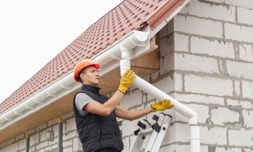 What Determines the Cost of Gutter Repair?